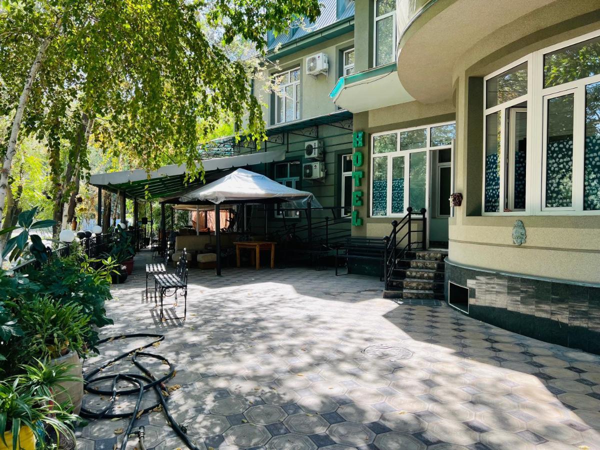 Hotel-Riverside Tasken Kültér fotó